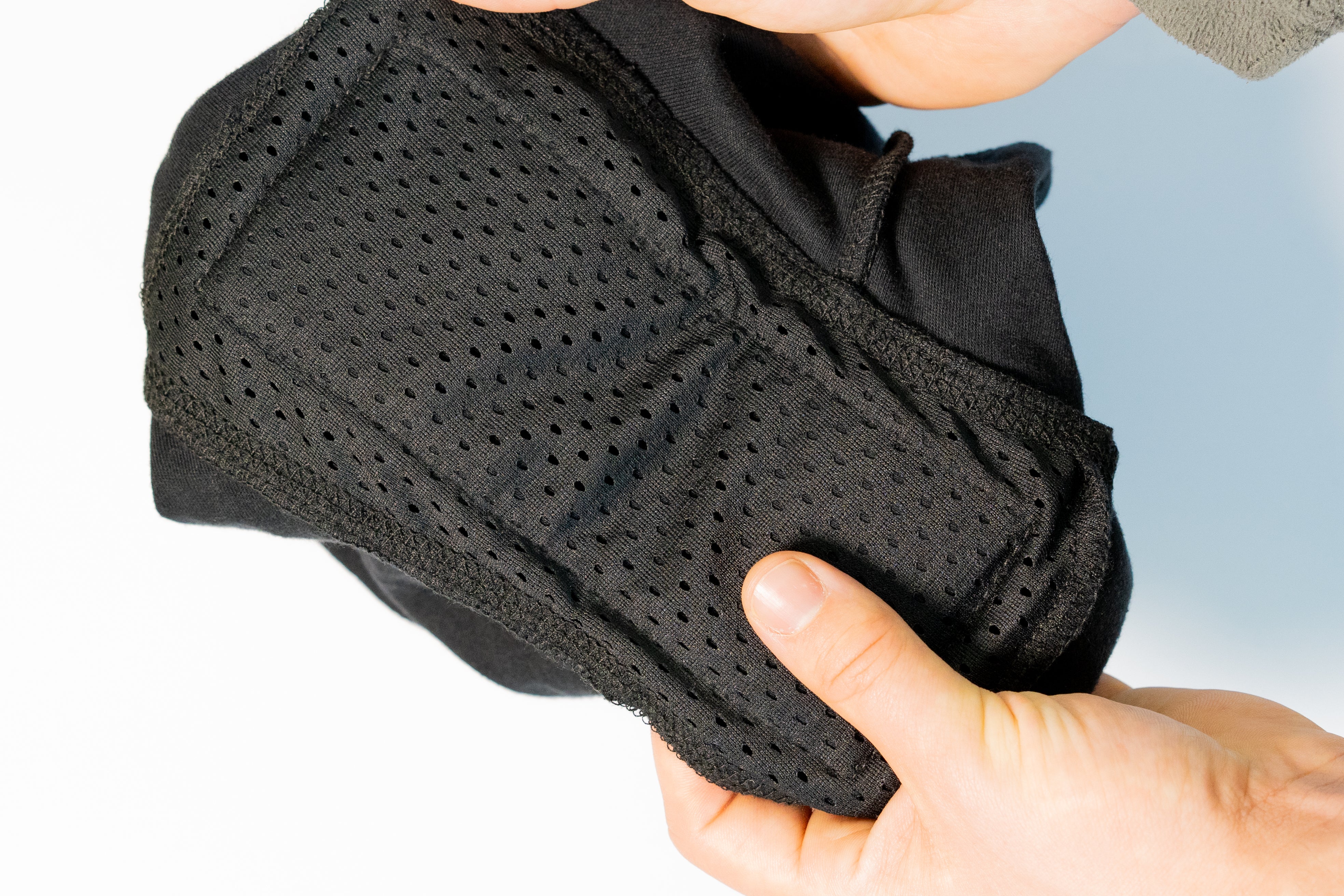 Built-in reusable absobent pad 